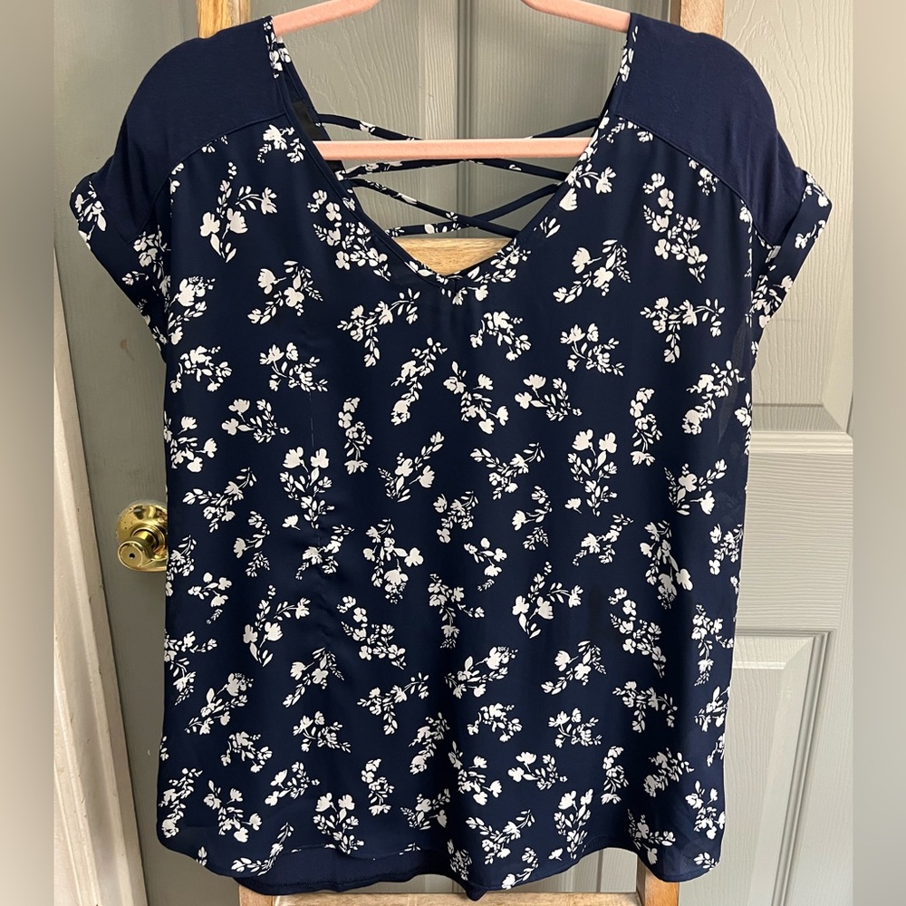 Fortune & Ivy navy blouse